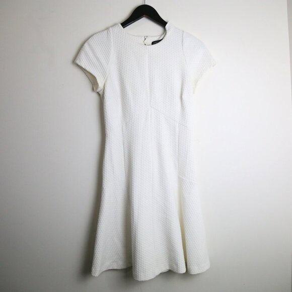 Banana Republic Fit and Flare A-Line Raised Dot Textured White Dress Size 4 - Picture 1 of 4